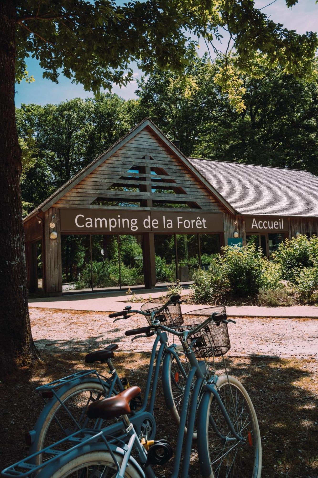 Camping De La Foret Seasonova Sillé-le-Guillaume Exterior photo